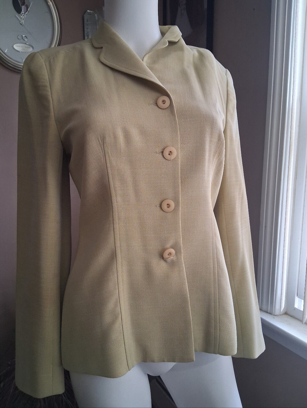 Women's Cream Tailored Button-Front Jacket